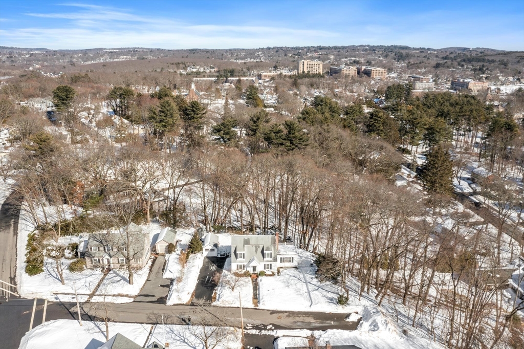 10 Dartmouth Road Andover, MA 01810 - Photo 35 of 42