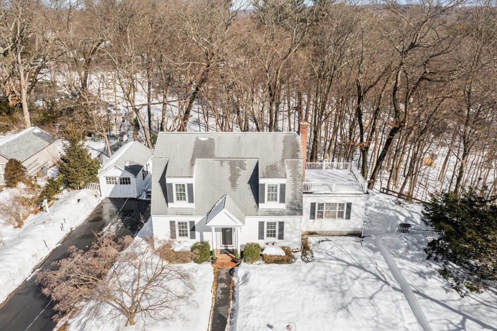 10 Dartmouth Road Andover, MA 01810 - Photo 5 of 42