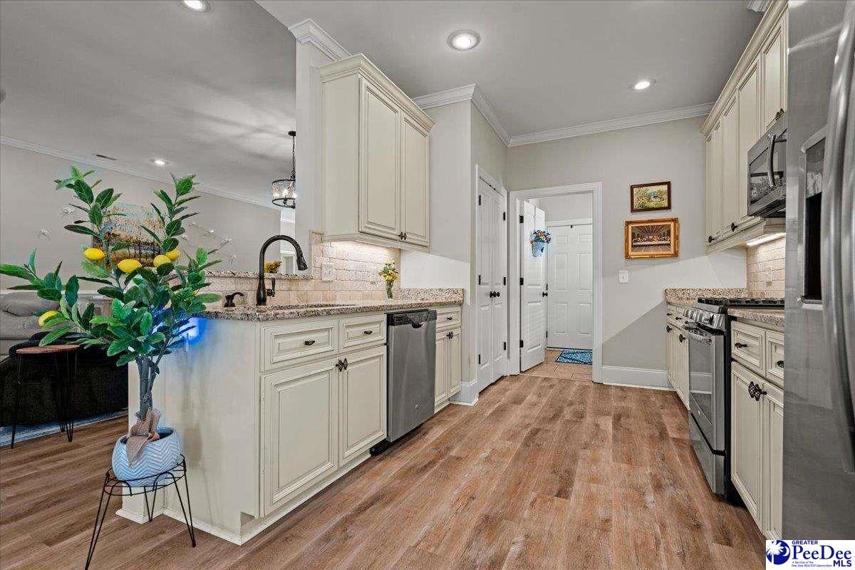 3216 Strada Santa Florence, SC 29501 - Photo 5 of 37 Gallery Image 5