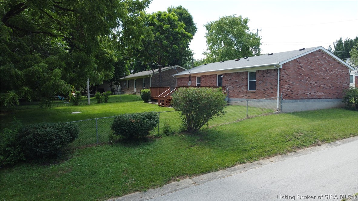 9165 High Street Georgetown, IN 47122 - Photo 3 of 29