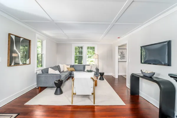 $500,000 | 27 Obtuse Road South, Brookfield, CT 06804