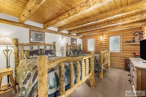 $1,095,000 | 4120 Quakie Lane, Island Park, ID 83429