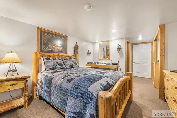 $1,095,000 | 4120 Quakie Lane, Island Park, ID 83429