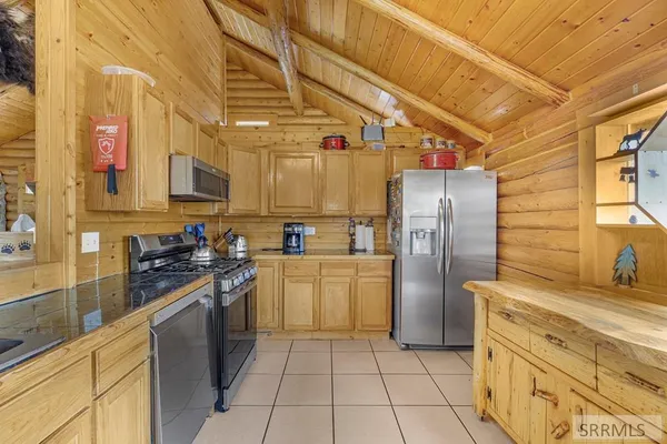 $1,095,000 | 4120 Quakie Lane, Island Park, ID 83429