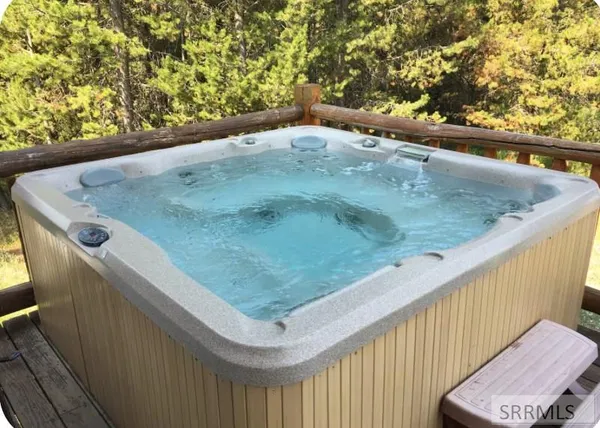 $1,095,000 | 4120 Quakie Lane, Island Park, ID 83429