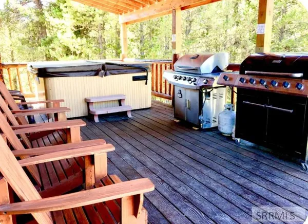 $1,095,000 | 4120 Quakie Lane, Island Park, ID 83429