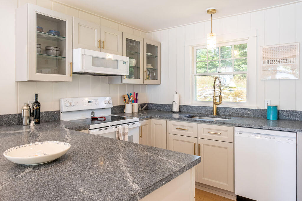 687 Sunshine Road Deer Isle, ME 04627 - Photo 11 of 45 687SunshineRd-7