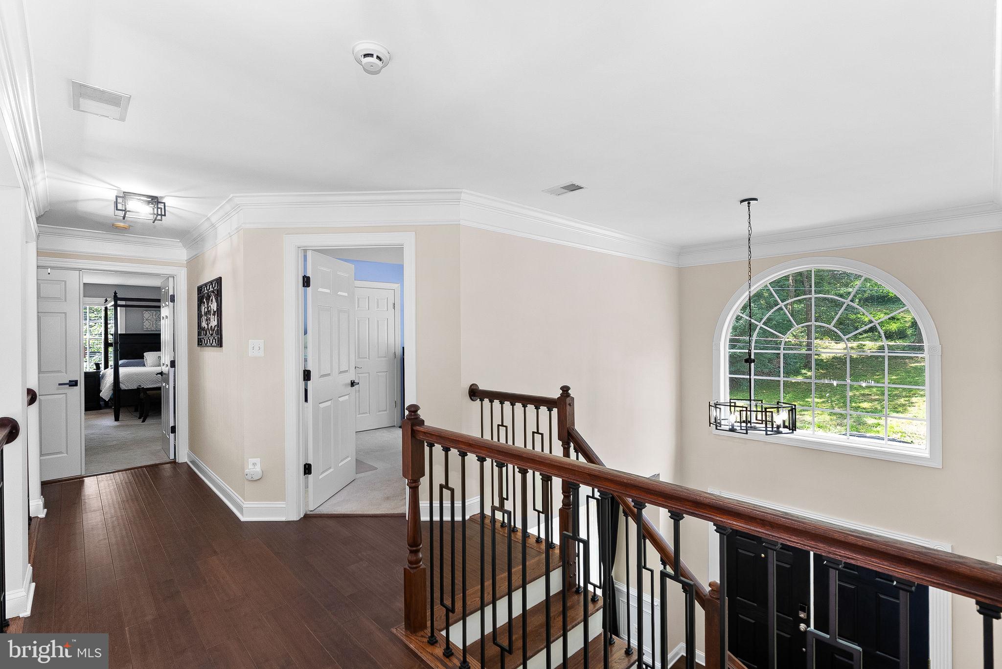 7214 Calamo Street Springfield, VA 22150 - Photo 40 of 77 Hallway with overlook