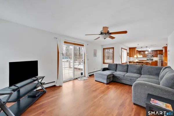 $569,900 | 10 Devonshire Drive, South Windsor, CT 06074
