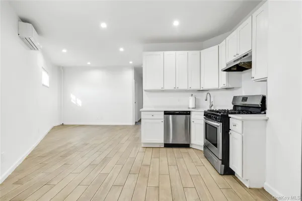 $1,250,000 | 22-55 48th Street | Astoria