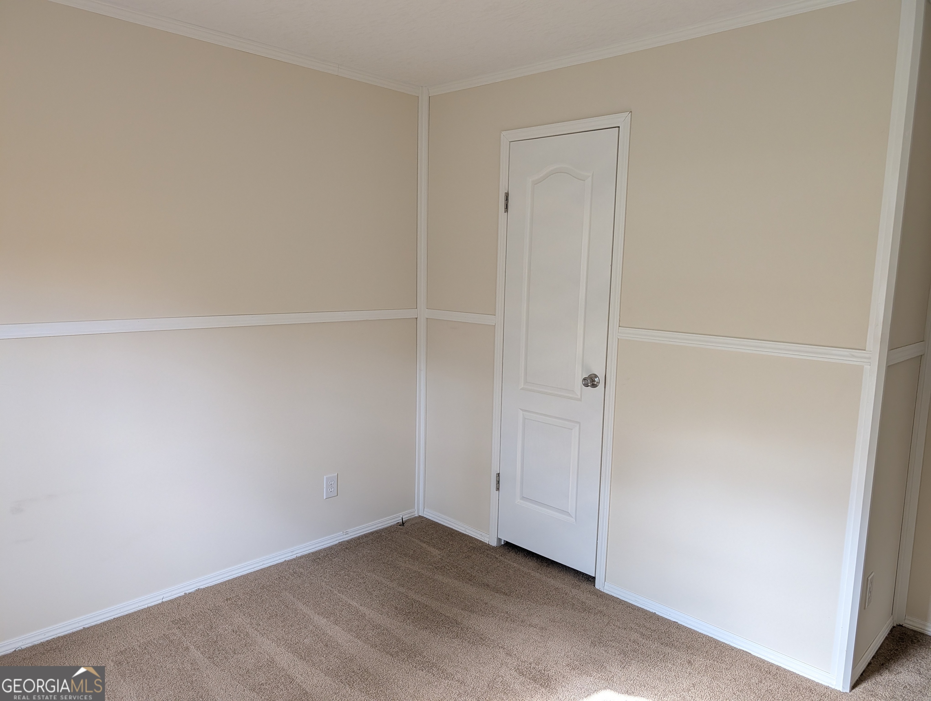 675 Fir Street Jesup, GA 31546 - Photo 16 of 22 a view of an empty room