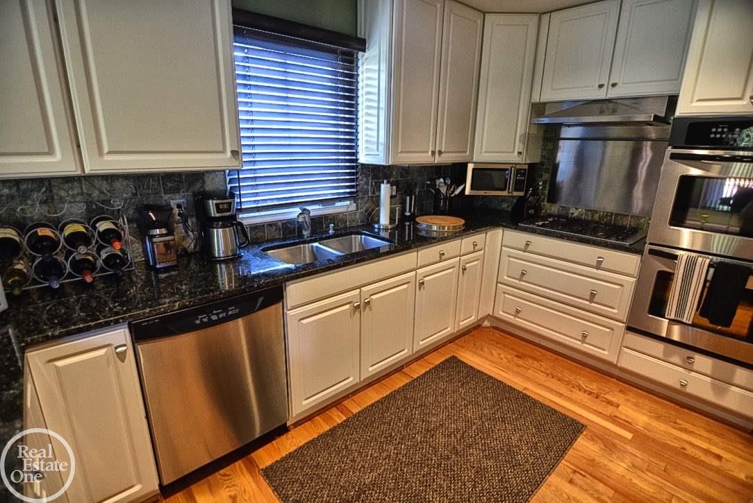 2052 Reagan Drive Rochester Hills, MI 48309 - Photo 18 of 70