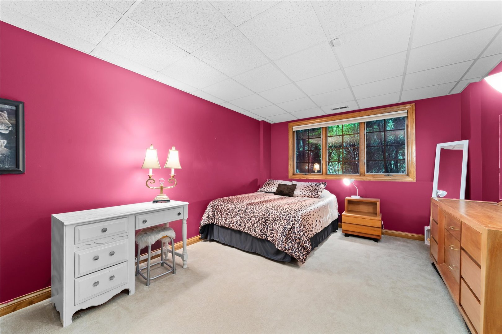36W708 Stoneleat Road St. Charles, IL 60175 - Photo 21 of 31 a bedroom with a bed and a dresser