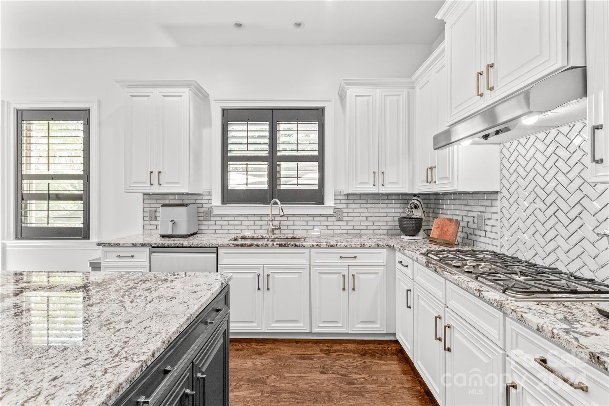 112 Overlook Ridge Lane Davidson, NC 28036 - Photo 15 of 48 Gallery Image 15