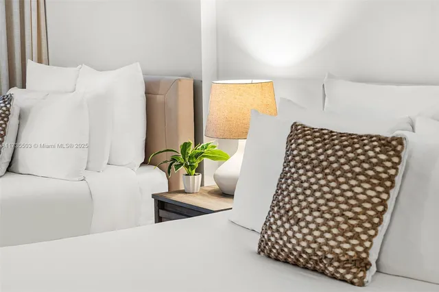 $16,000 | Mid Beach, Miami Beach, FL 33139