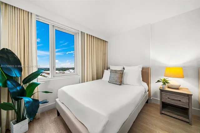 $16,000 | Mid Beach, Miami Beach, FL 33139