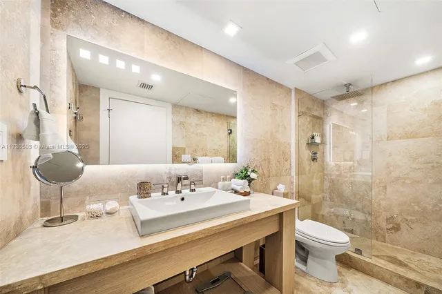 $16,000 | Mid Beach, Miami Beach, FL 33139