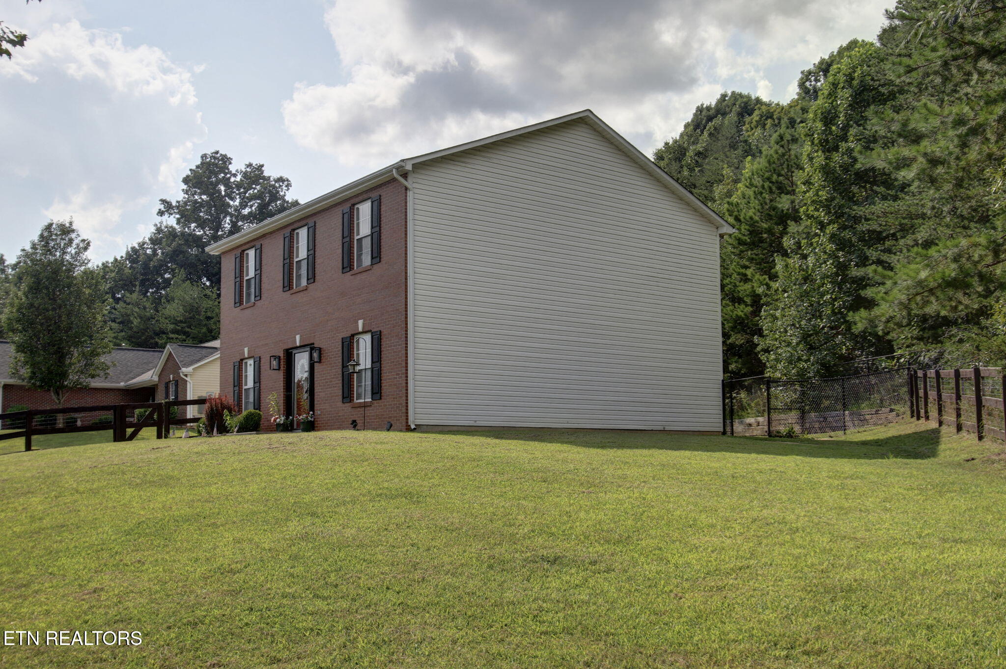 8601 Rayworth Trail Powell, TN 37849 - Photo 18 of 38 IMG_8437