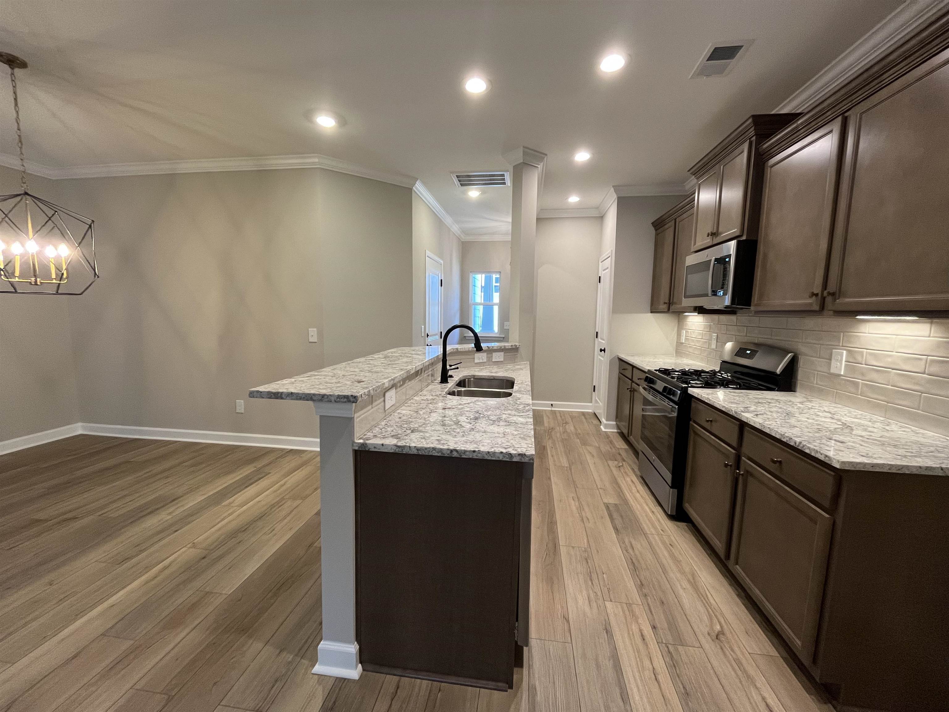 345 Nettle Lane Greenville, SC 29607 - Photo 5 of 27 Gallery Image 5