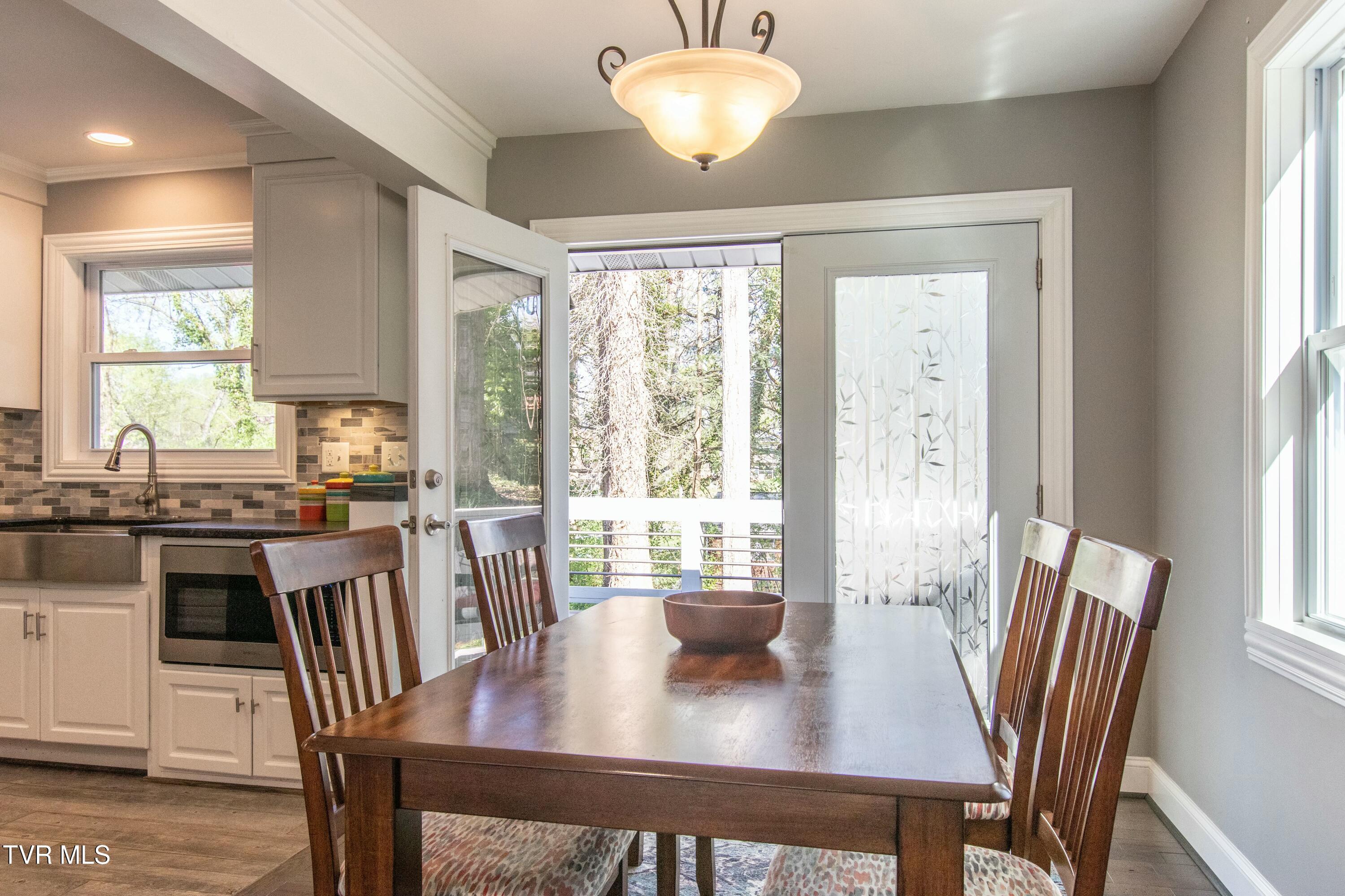 416 Mockingbird Road Bristol, TN 37620 - Photo 11 of 43 tempImage4Okzxm