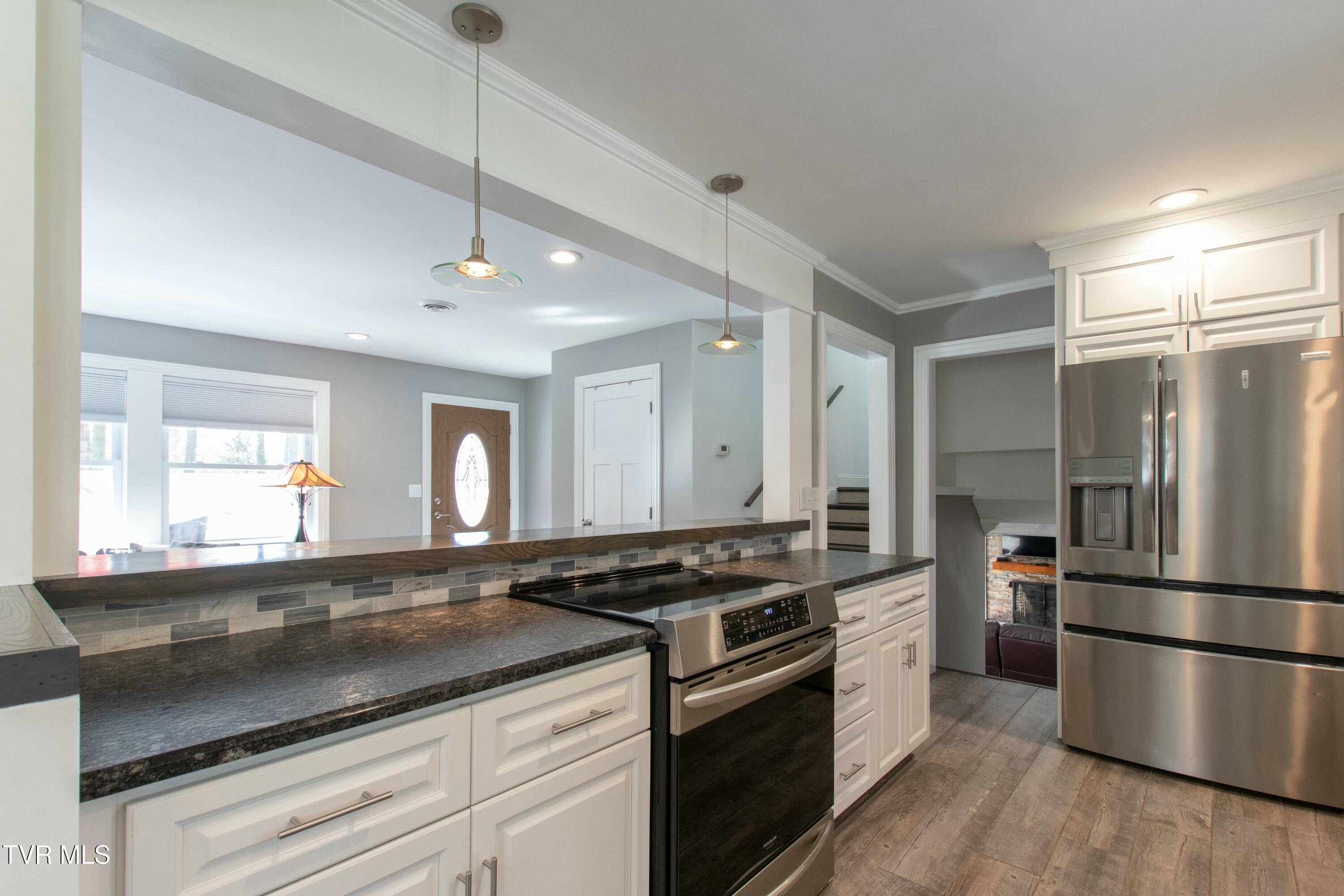 416 Mockingbird Road Bristol, TN 37620 - Photo 15 of 43 tempImageMRW6sE