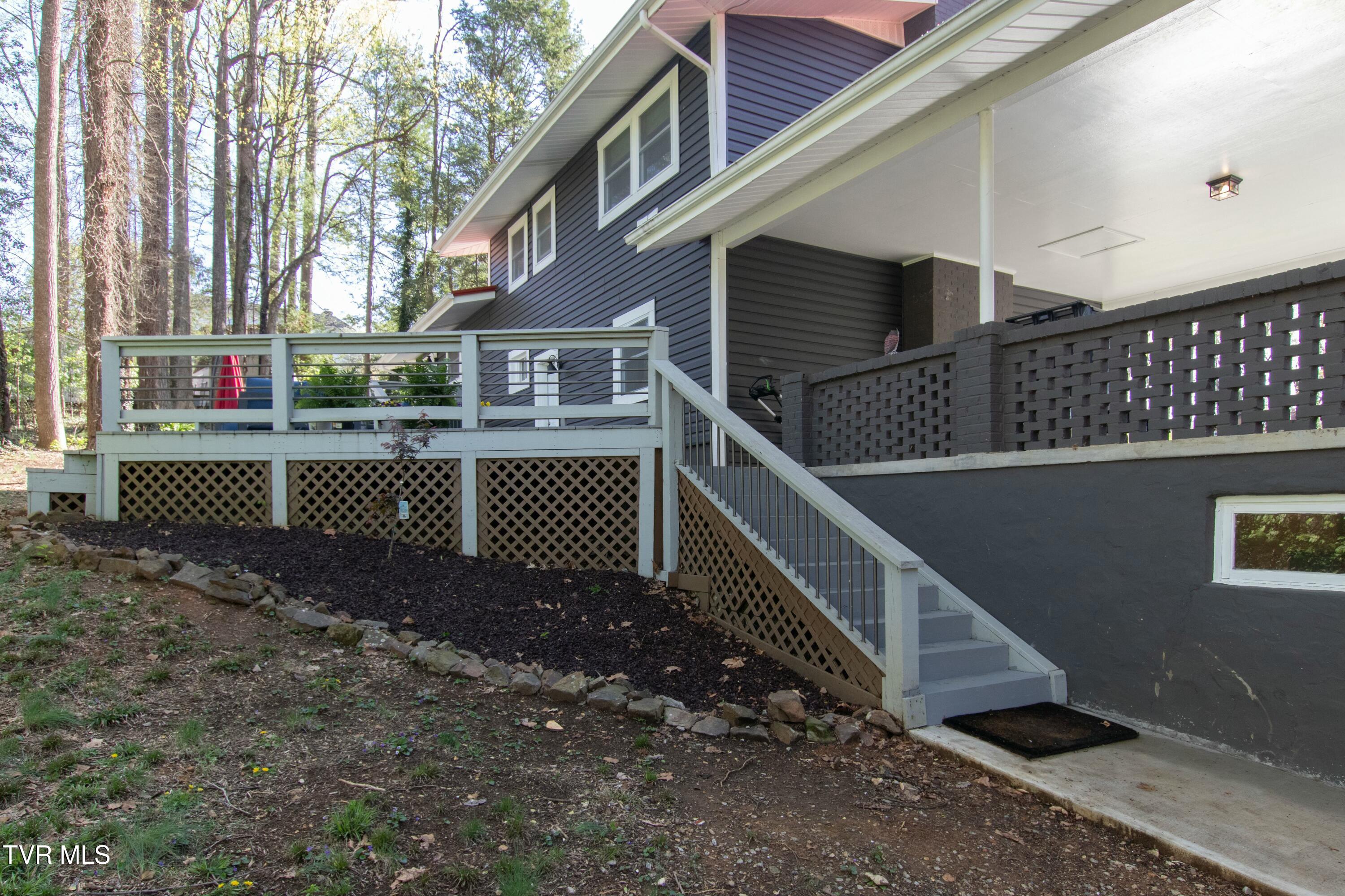 416 Mockingbird Road Bristol, TN 37620 - Photo 38 of 43 tempImage2Iajby