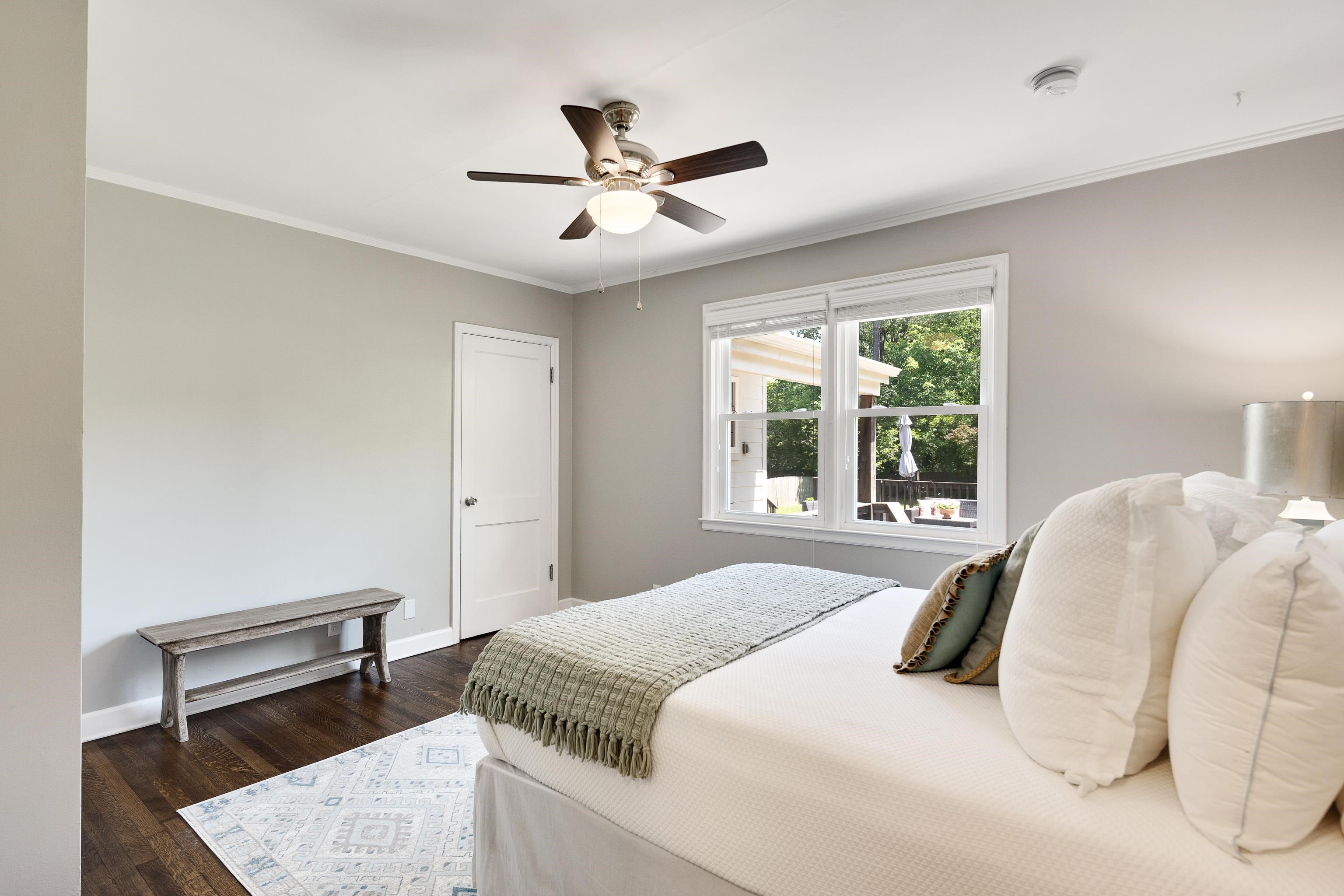 168 Avon Road Memphis, TN 38117 - Photo 25 of 38 a bedroom with a bed desk and a window