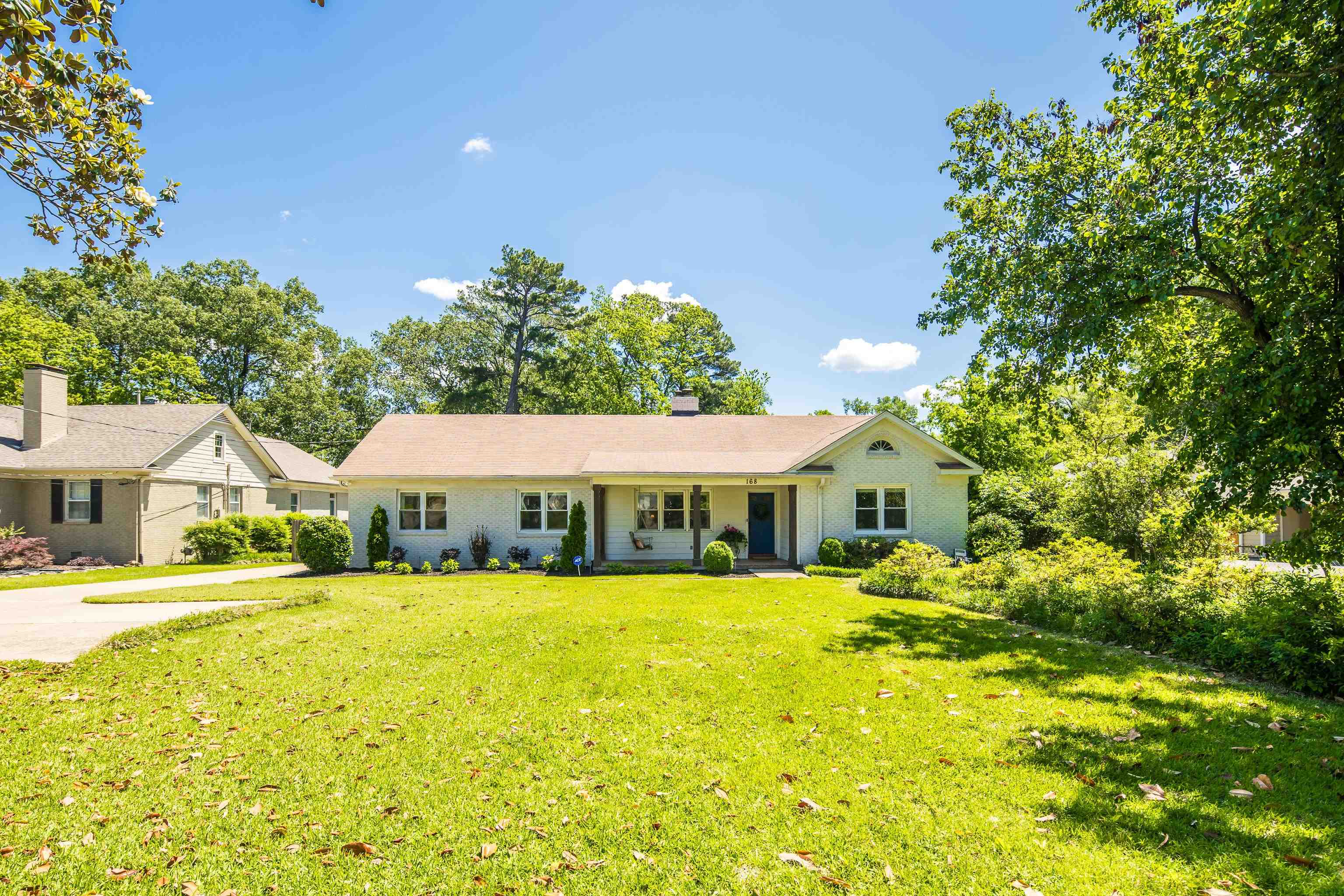 168 Avon Road Memphis, TN 38117 - Photo 6 of 38 a view of a house with a yard