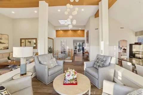 $16,000 | 5 Northampton Court, Unit 103, Newport Beach, CA 92660