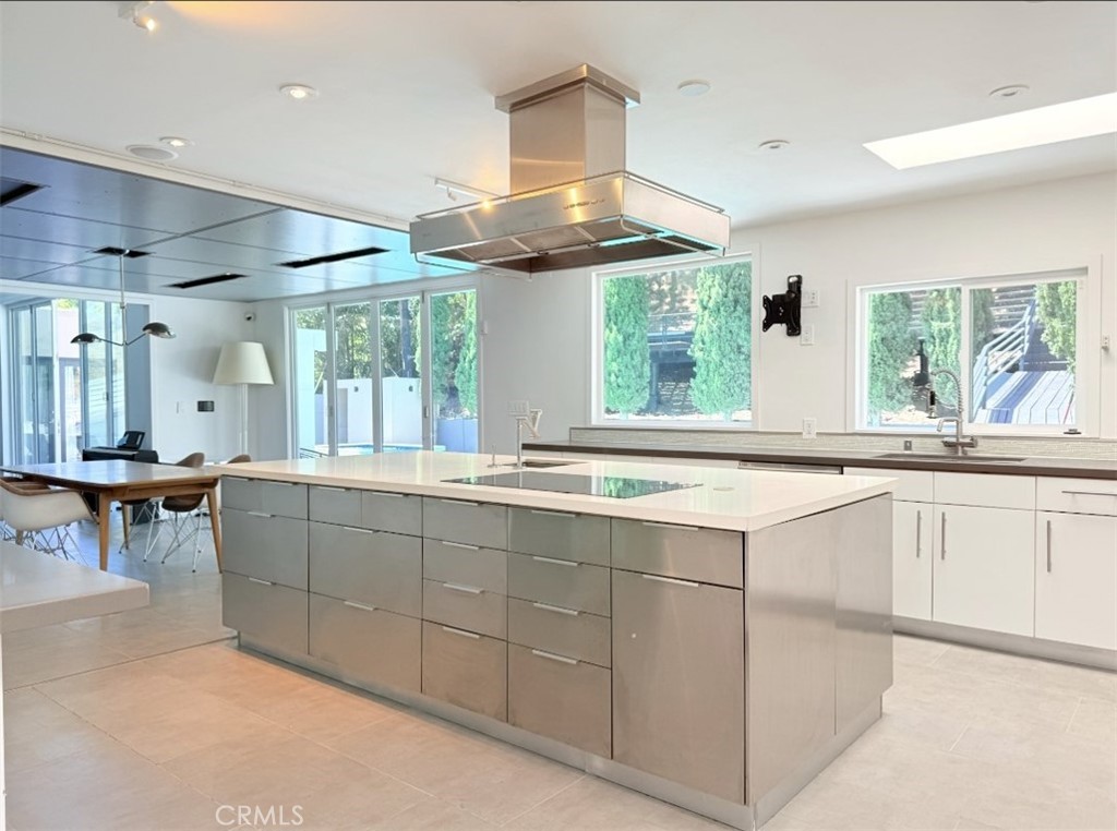 1801 Roscomare Road Los Angeles, CA 90077 - Photo 12 of 38