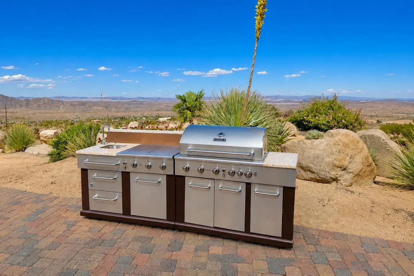 8022 Wesley Road Joshua Tree, CA 92252 - Photo 17 of 71 Gallery Image 17
