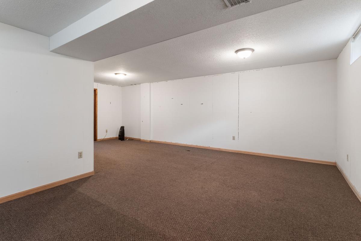 1292 County B Road West Roseville, MN 55113 - Photo 22 of 25