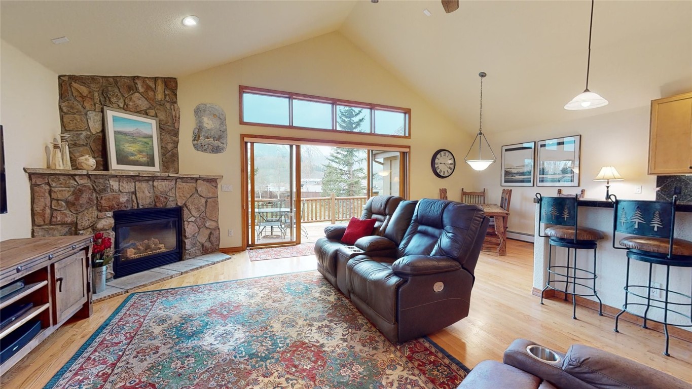 106 Range View Circle Silverthorne, CO 80498 - Photo 4 of 40