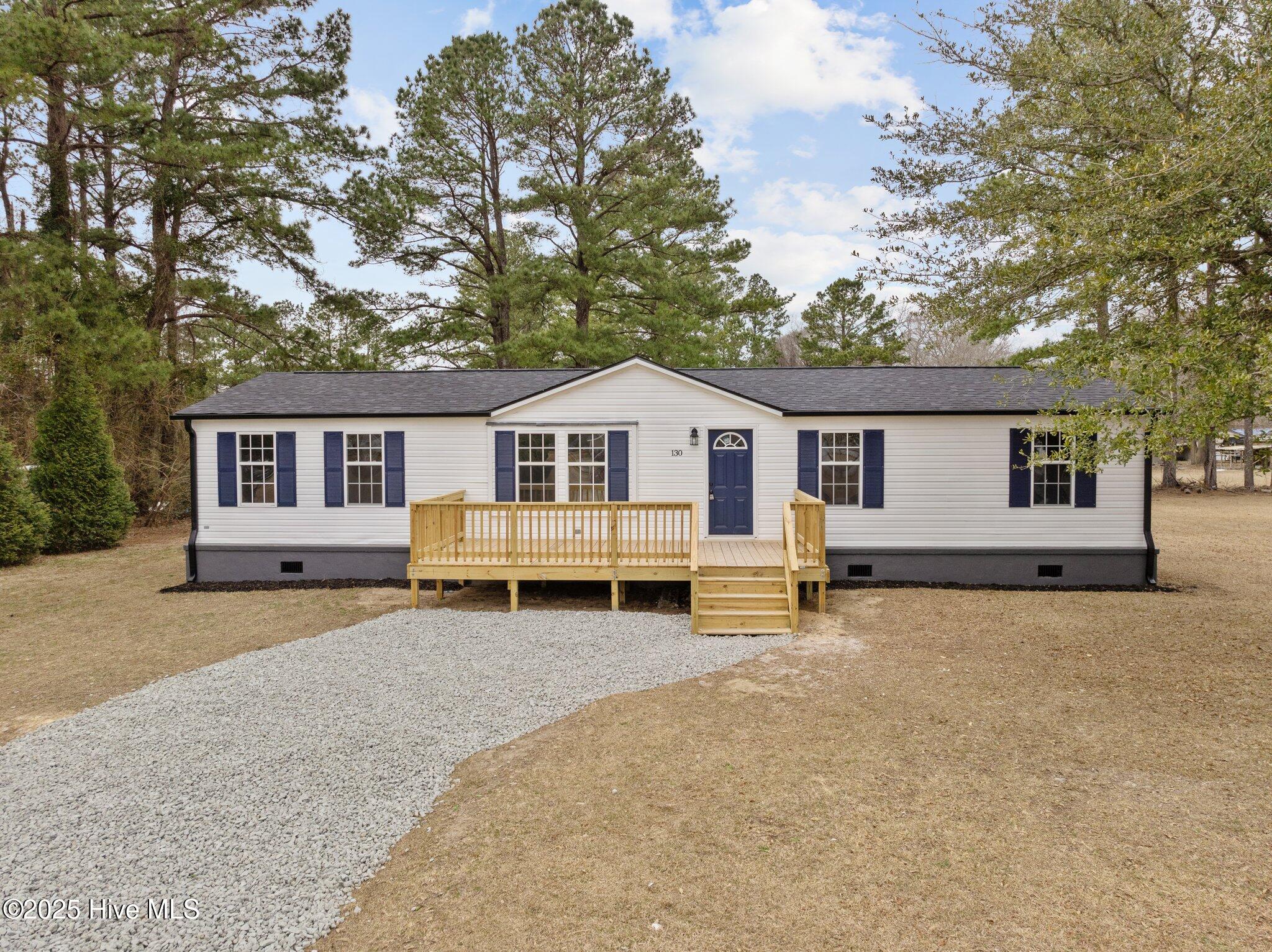 130 Spring Meadows Road Vanceboro, NC 28586 - Photo 3 of 34 1.5