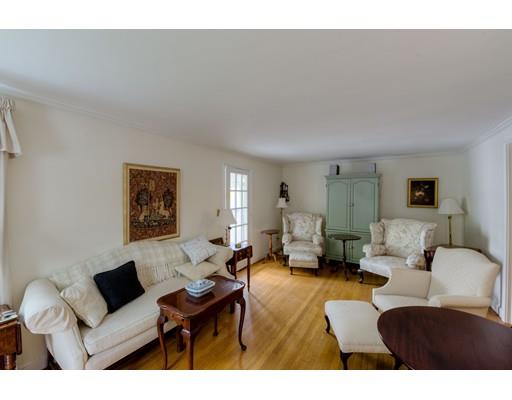 2 Frontenac Road Worcester, MA 01602 - Photo 3 of 16 Gallery Image 3