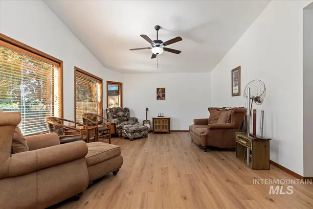 $395,000 | 1936 Stonetree Drive, Mountain Home, ID 83647