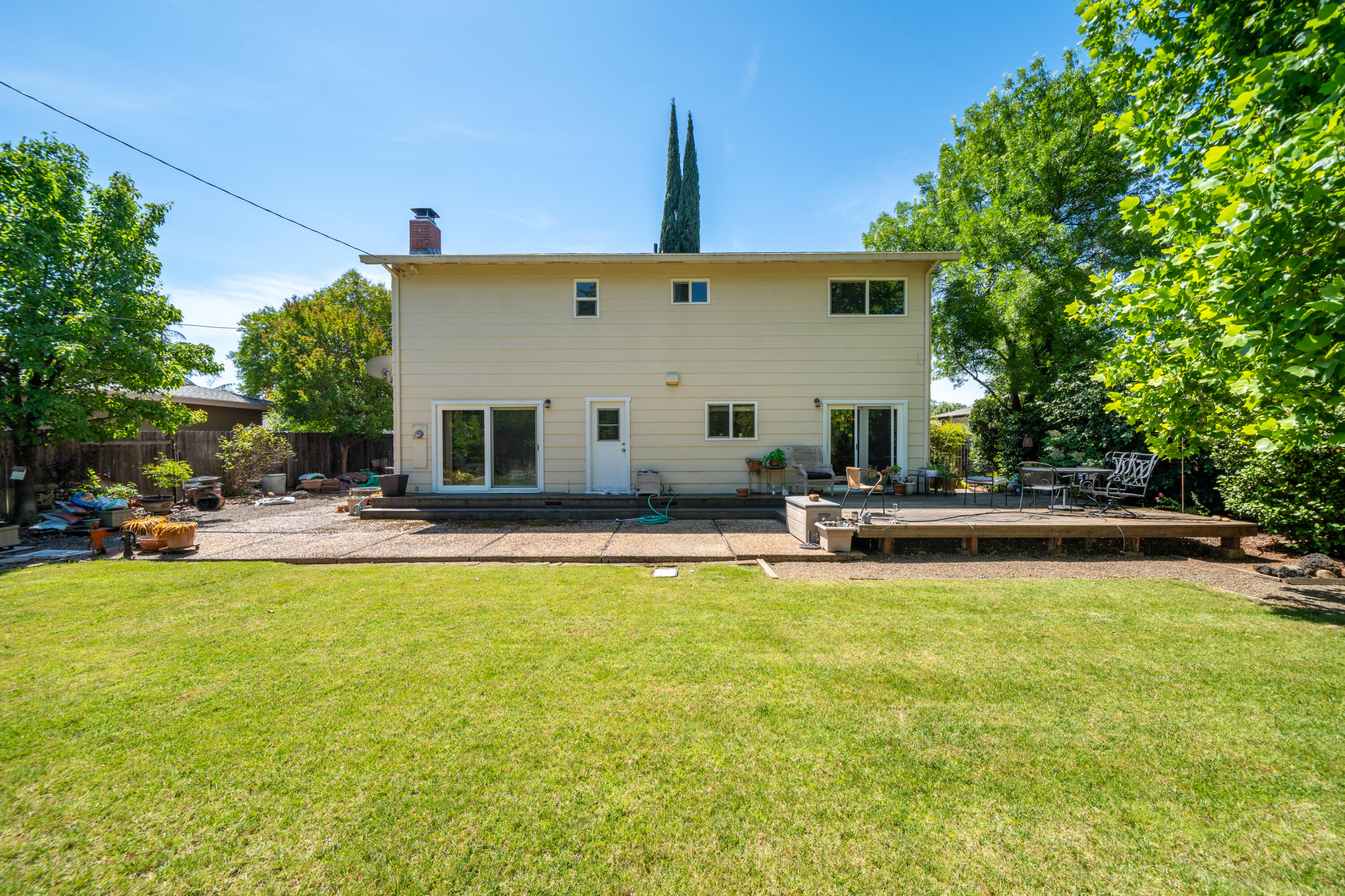 596 Estate Street Redding, CA 96002 - Photo 22 of 29 596 Estate St-51