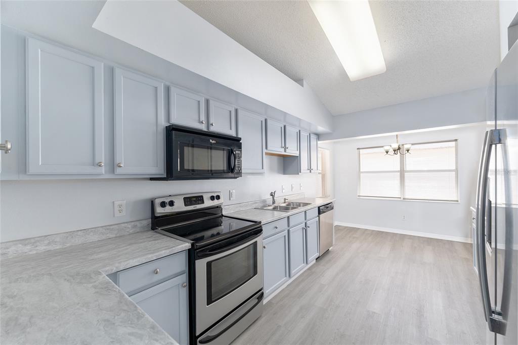 9253 Southwest 91st Circle Ocala, FL 34481 - Photo 17 of 57