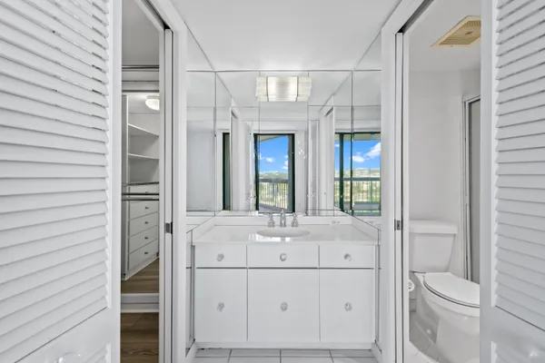 $2,175 | 2425 Presidential Way, Unit 801, West Palm Beach, FL 33401