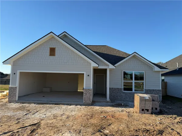 $305,000 | 2602 Falcon Ridge Drive, Bryan, TX 77803