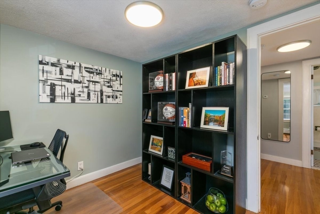 31 Robert Street Wakefield, MA 01880 - Photo 27 of 41 a workspace with furniture and window
