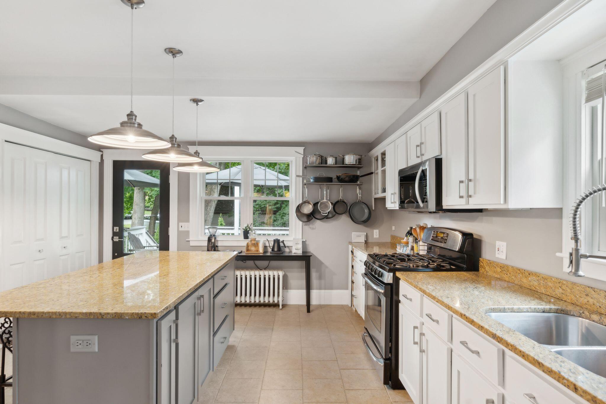 151 Prospect Street Portland, ME 04103 - Photo 12 of 39 56_DSC03235