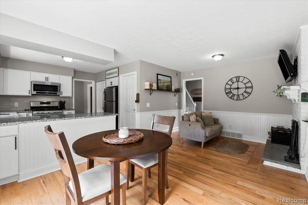 3488 Norton Road Howell, MI 48843 - Photo 6 of 30