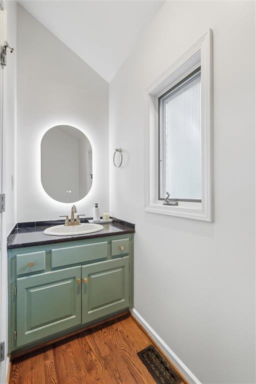 2518 Tomahawk Road Mission Hills, KS 66208 - Photo 16 of 54 Gallery Image 16