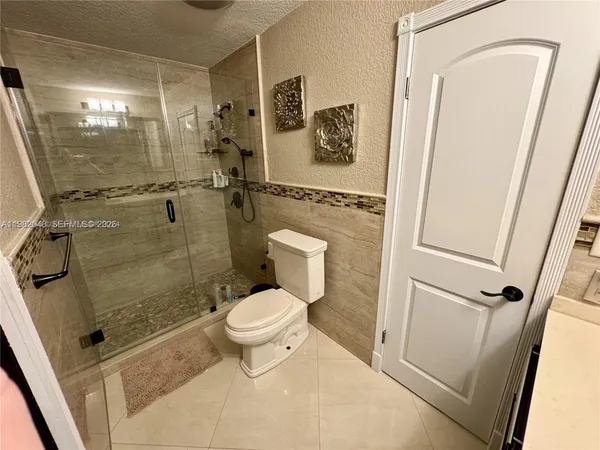 $1,200,000 | 15101 Garvock Place, Miami Lakes, FL 33016