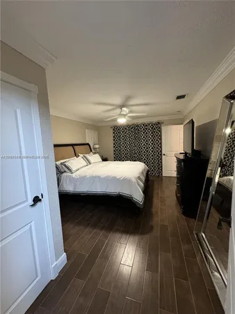 $1,200,000 | 15101 Garvock Place, Miami Lakes, FL 33016