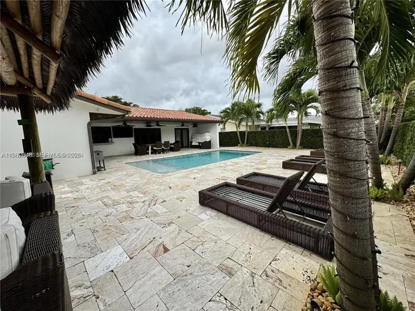 $1,200,000 | 15101 Garvock Place, Miami Lakes, FL 33016