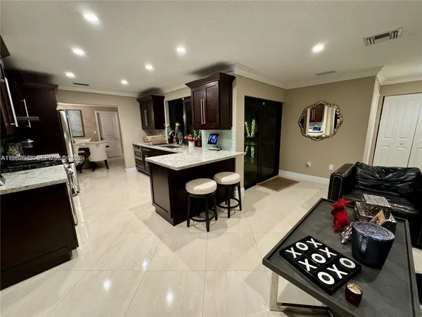 $1,200,000 | 15101 Garvock Place, Miami Lakes, FL 33016