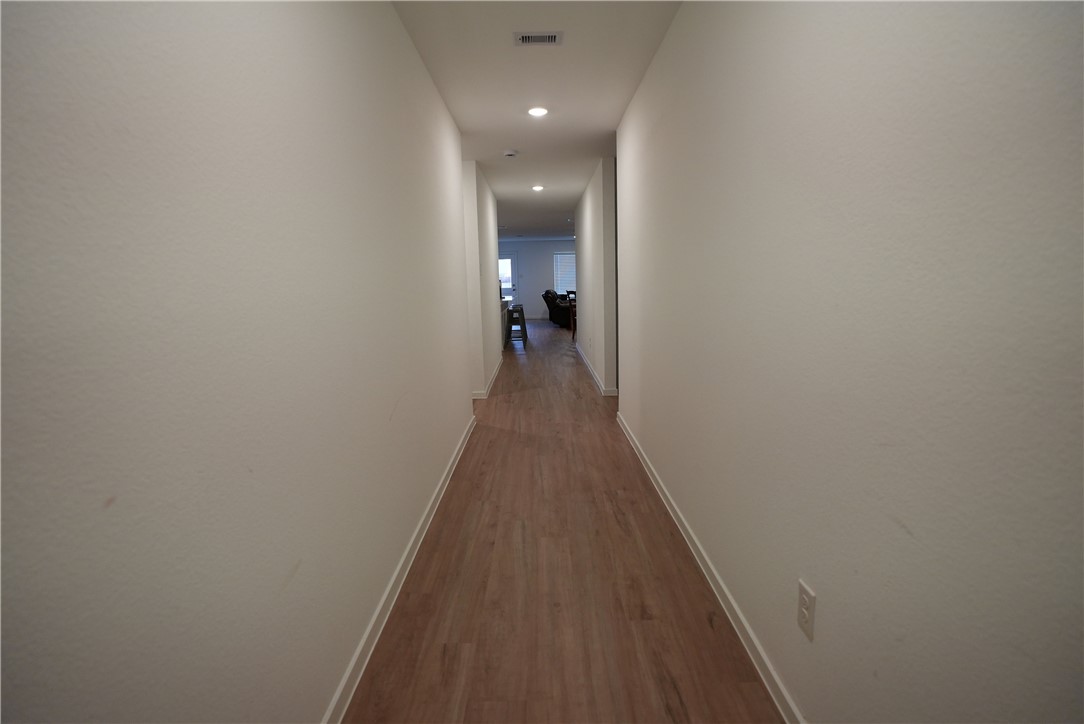 5312 Samuel Run Bryan, TX 77807 - Photo 5 of 33