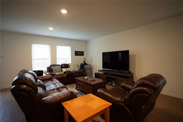 $2,200 | 5312 Samuel Run, Bryan, TX 77807